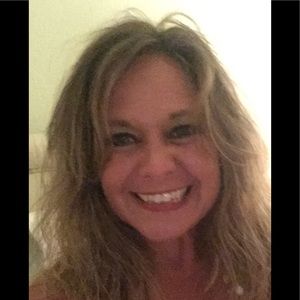 Meet your Posher, Leigh